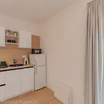 Masa Apartament
