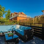 Masa Apartament