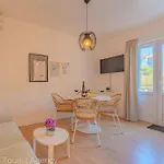 Masa Apartament *