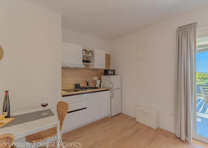 Masa Свети-Филип-и-Яков