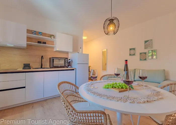 Masa Свети-Филип-и-Яков